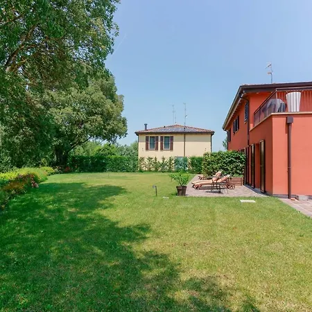 Alojamento de Acomodação e Pequeno-almoço Hole6 4*