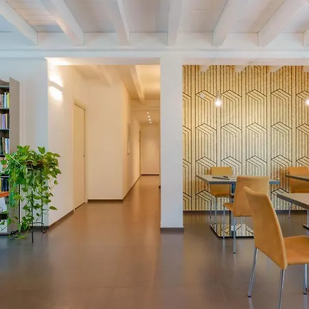 Bed & Breakfast Hole6 4*