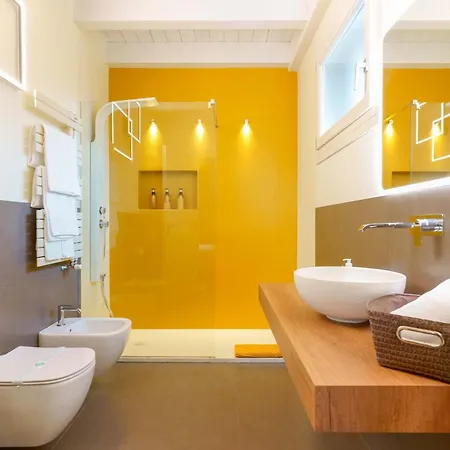 Hole6 Bed & Breakfast 4*